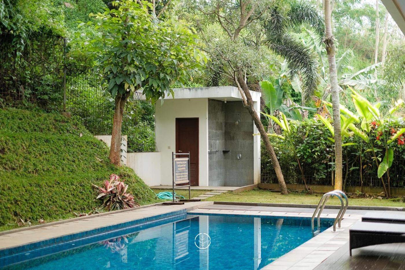 Oyama City View Villa 4 Bedrooms With A Private Swimming Pool Bandung Extérieur photo