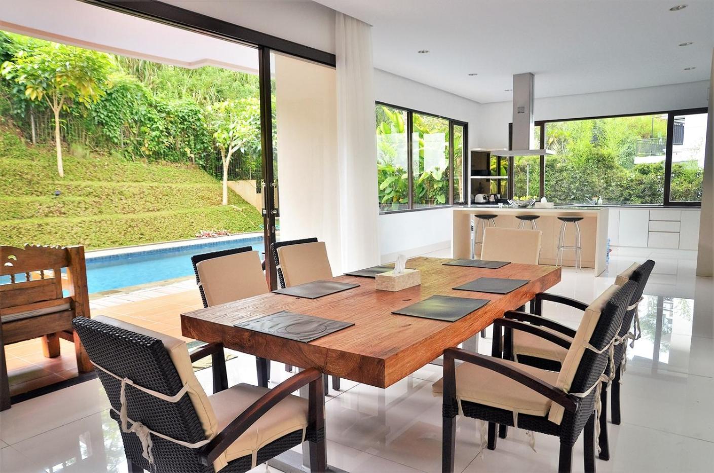 Oyama City View Villa 4 Bedrooms With A Private Swimming Pool Bandung Extérieur photo