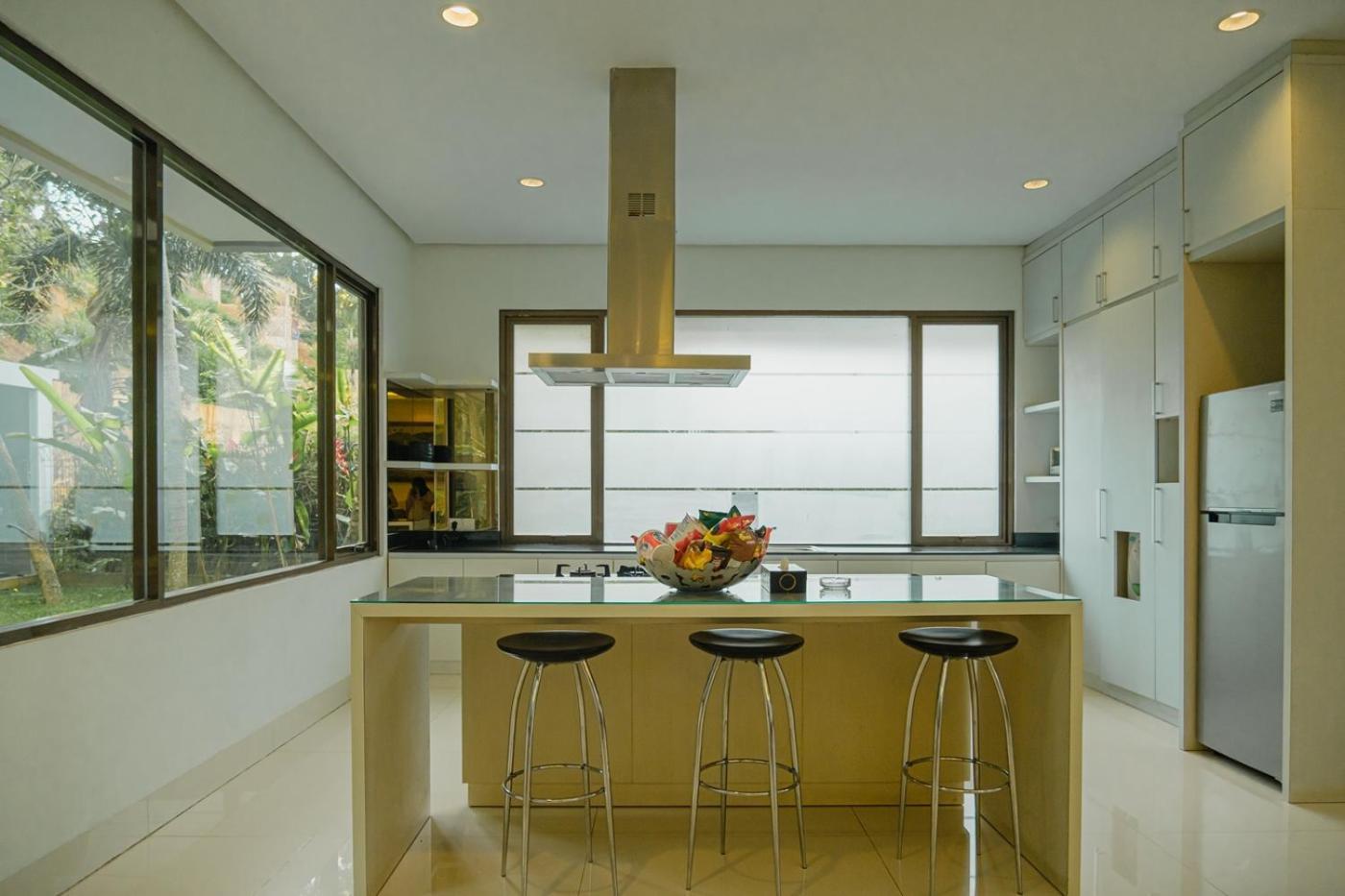 Oyama City View Villa 4 Bedrooms With A Private Swimming Pool Bandung Extérieur photo
