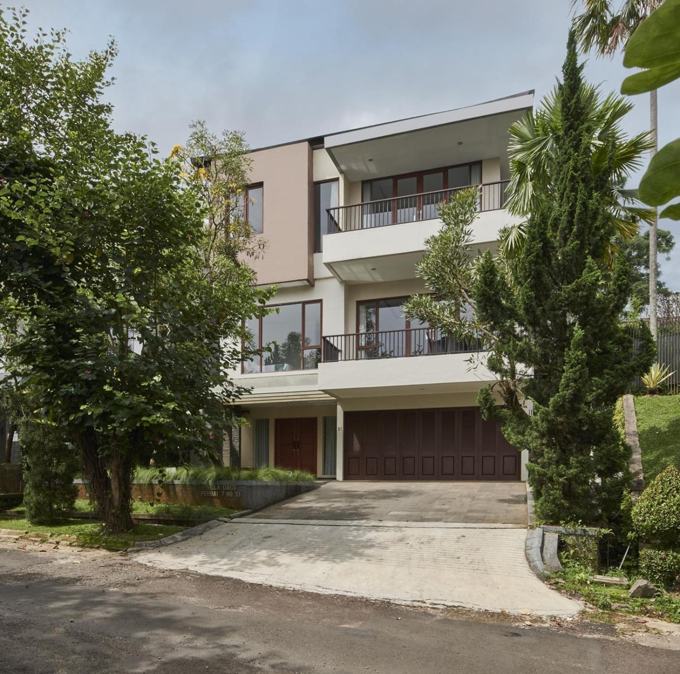 Oyama City View Villa 4 Bedrooms With A Private Swimming Pool Bandung Extérieur photo