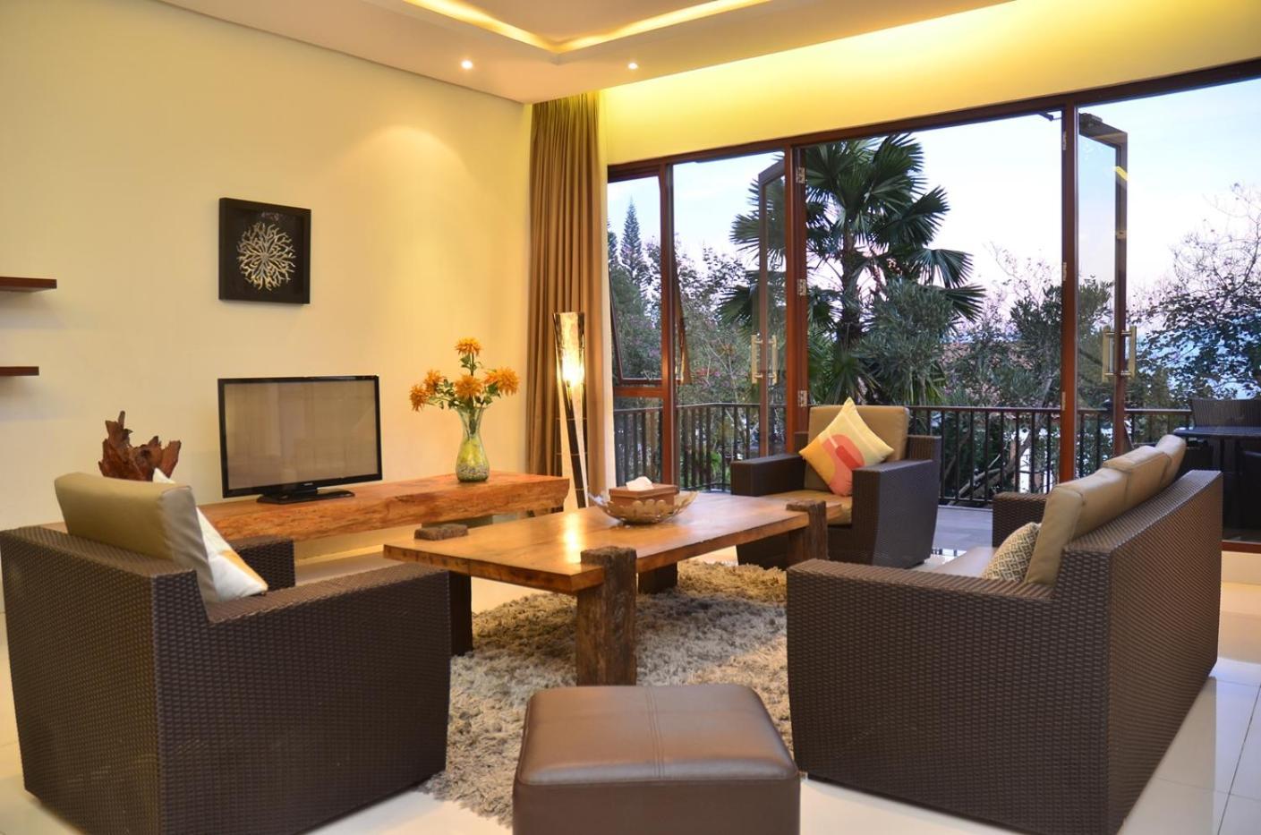 Oyama City View Villa 4 Bedrooms With A Private Swimming Pool Bandung Extérieur photo